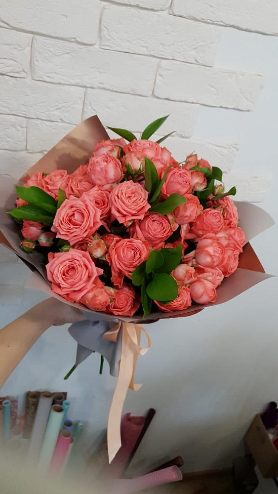 Букет цветов из: Розы в Первомайском Алтайского края