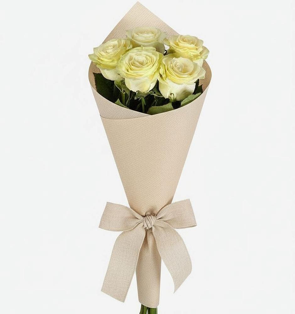 Букет цветов из: Розы в Первомайском Алтайского края