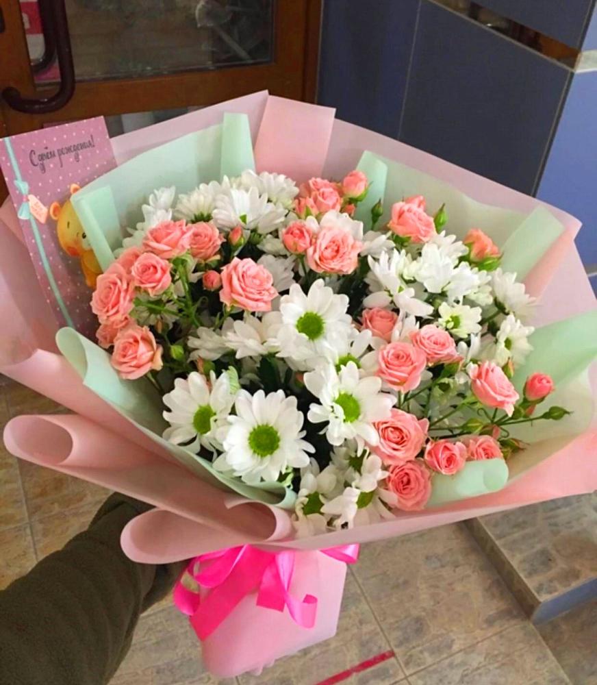 Букет цветов из: Розы и Хризантемы в Первомайском Алтайского края