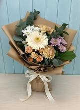 Букет цветов из:  Герберы и Хризантемы в Первомайском Алтайского края