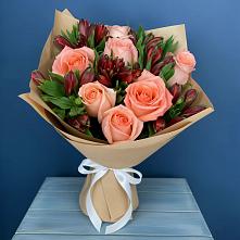 Букет цветов из:  Розы и Альстромерии #REPLACE_PRED# Первомайском Алтайского края