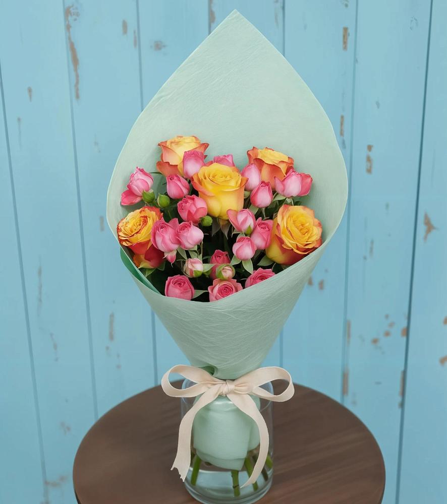 Букет цветов из: Розы в Первомайском Алтайского края