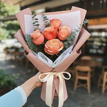 Букет цветов из:  Розы в Первомайском Алтайского края