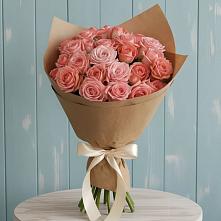 Букет цветов из:  Розы в Первомайском Алтайского края