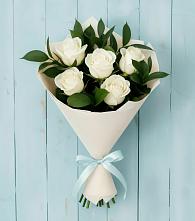 Букет цветов из:  Розы в Первомайском Алтайского края