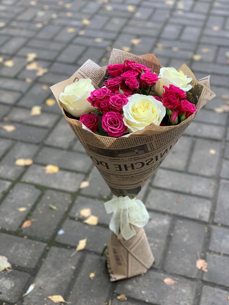 Букет цветов из: Розы в Первомайском Алтайского края